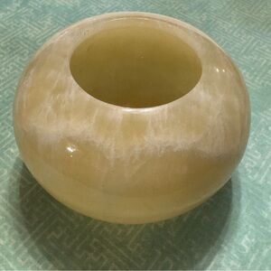 NATURAL STONE CARVED TEALIGHT CANDLE HOLDER